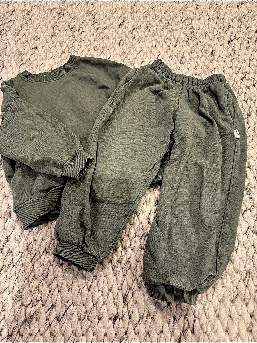 Zara Green Sweatshirt Jogger Set Size 6 Years